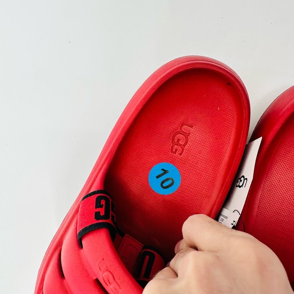 UGG Men's Sport Yeah Red/Black Strap Sandals Size 10 NEW With Tags - Picture 6 of 7